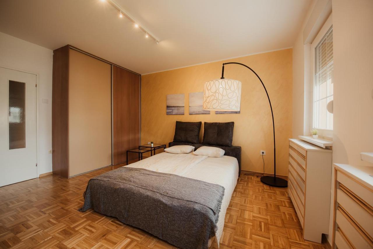Mb Apartments Novi Sad Eksteriør billede