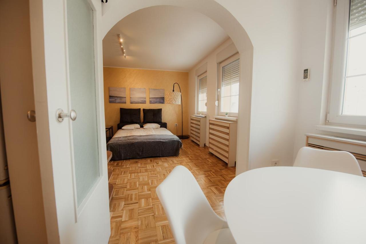 Mb Apartments Novi Sad Eksteriør billede